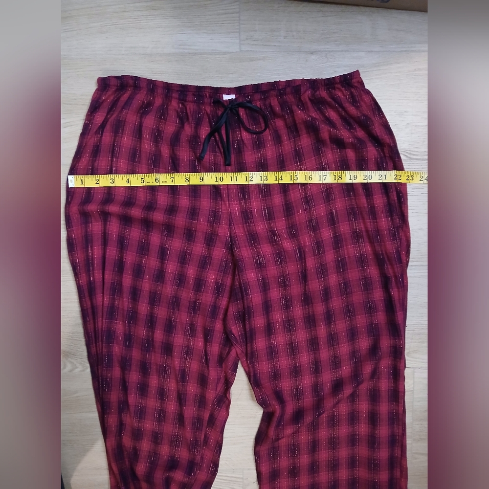 Victoria's Secret Fuchsia Plaid Pajama Set - Picture 14 of 14